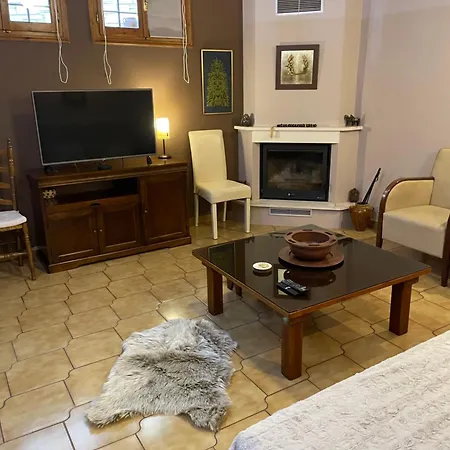 Διαμέρισμα Varousi House *
