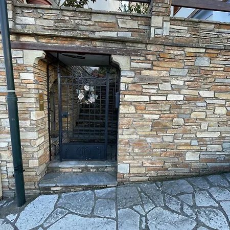 Διαμέρισμα Varousi House *