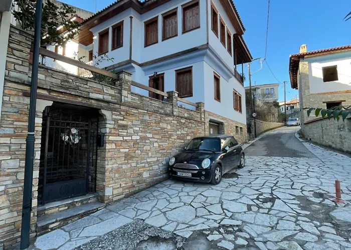Under The Castle Apartment Trikala (Thessaly)